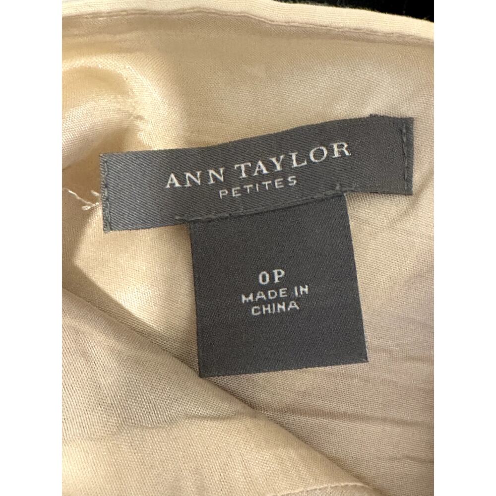 Ann Taylor Women's Cream Red Floral A LineLined Silk Blend Skirt 0P - Picture 7 of 8